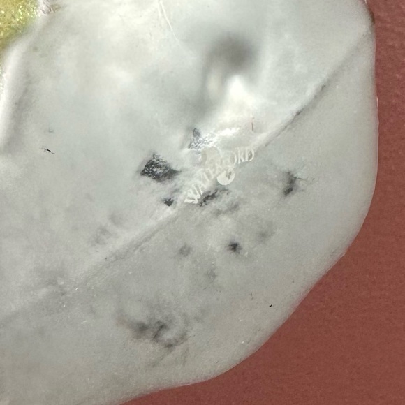 Waterford blown glass Santa ornament with reindeer glitter - Picture 6 of 7